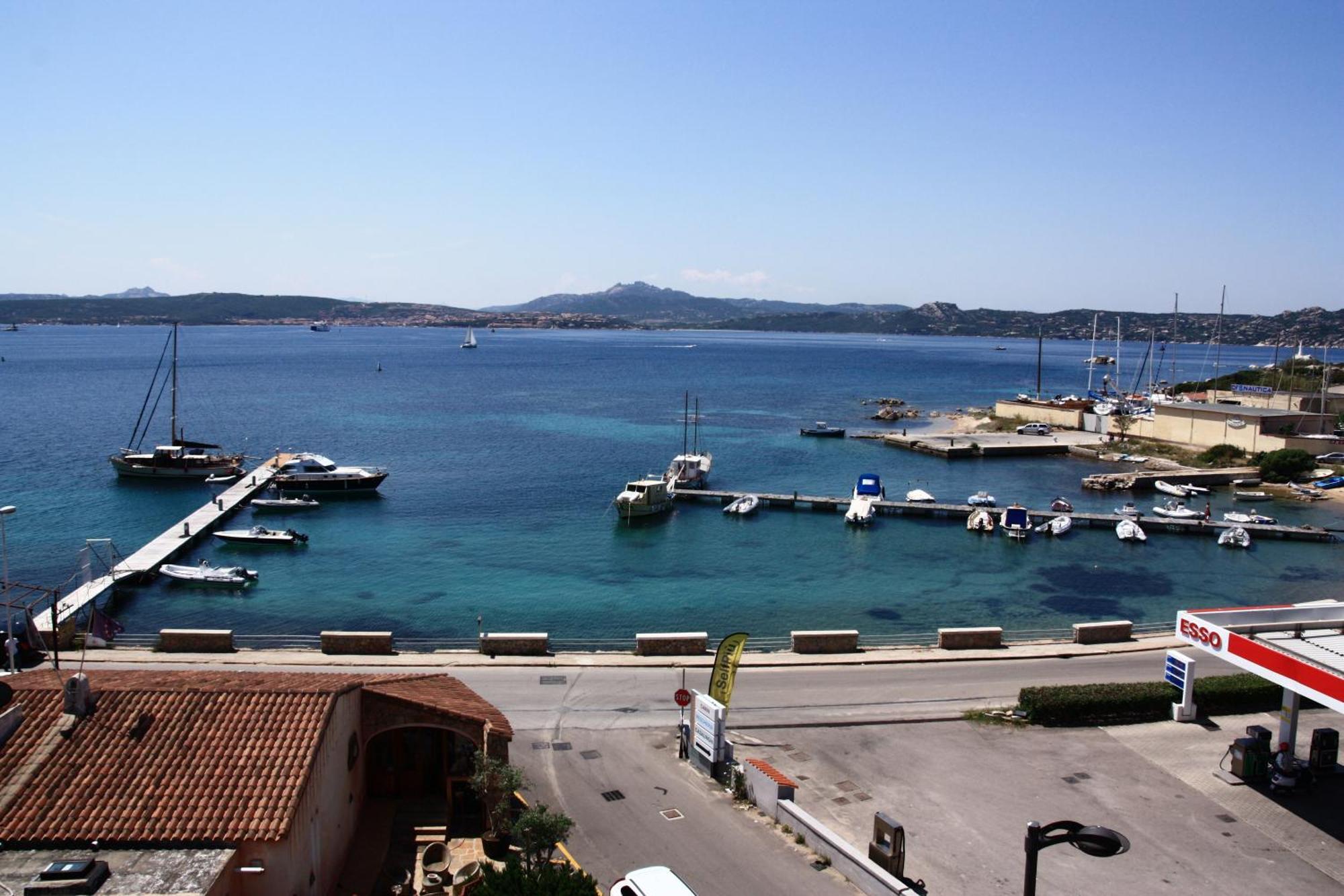 Hotel Miralonga La Maddalena  Exterior photo