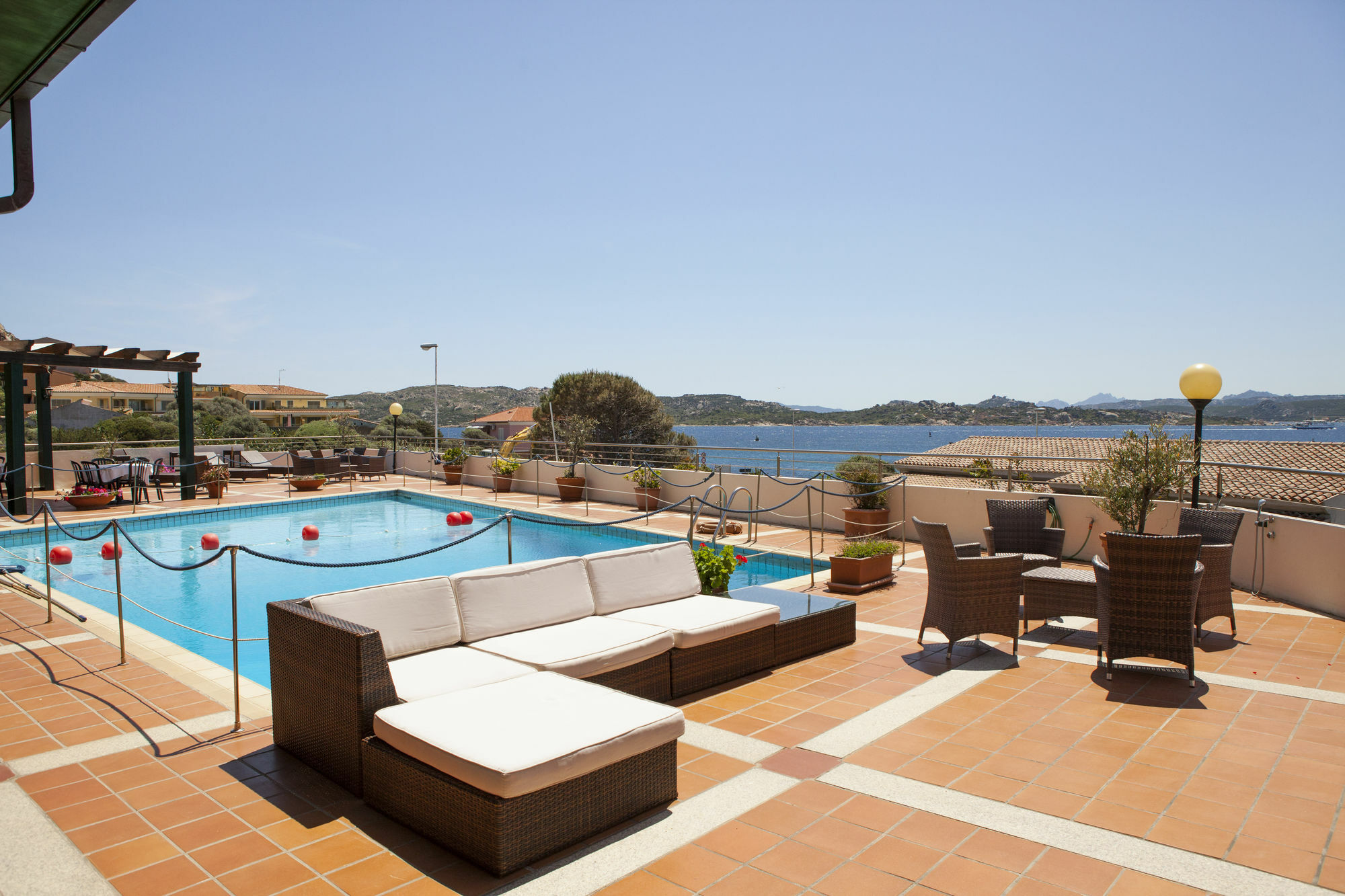 Hotel Miralonga La Maddalena  Exterior photo